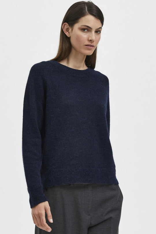 Striktrøje | Selected Femme Lulu ls knit o-neck, dark sapphire