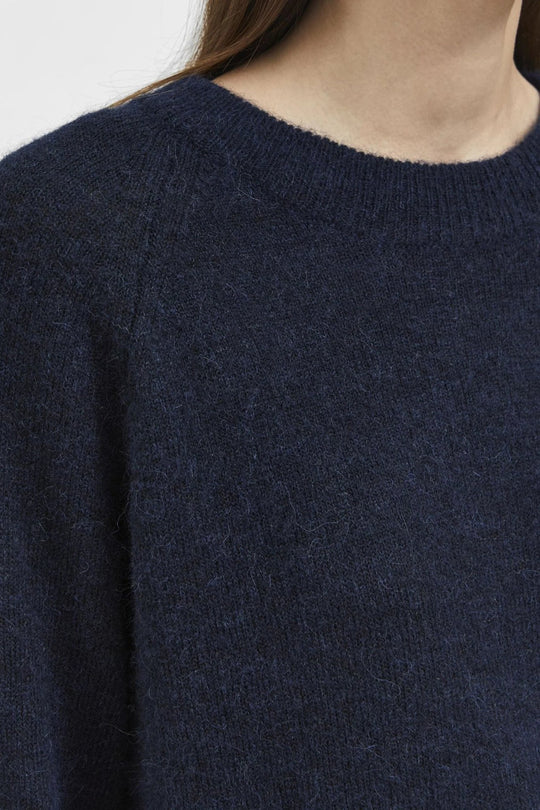 Striktrøje | Selected Femme Lulu ls knit o-neck, dark sapphire