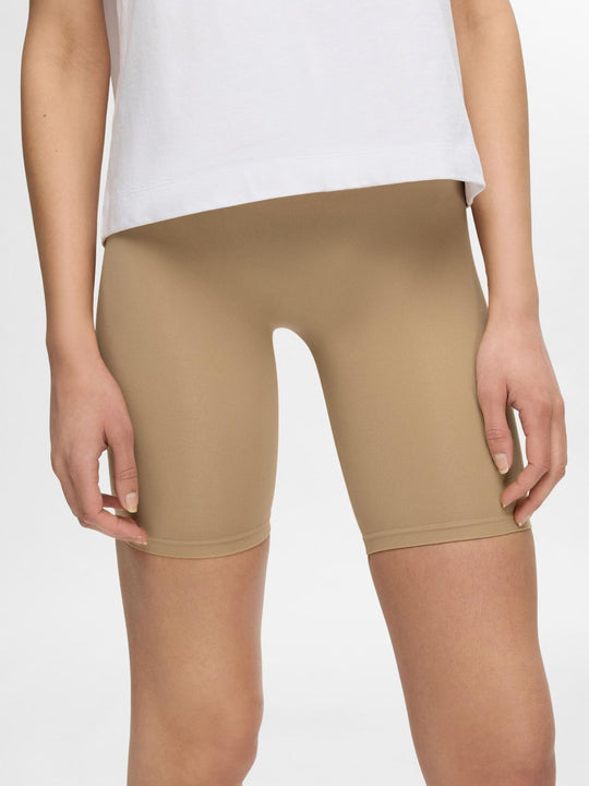 Selected Femme Sally Shape - Shapewear shorts med sømløs komfort  i tannin