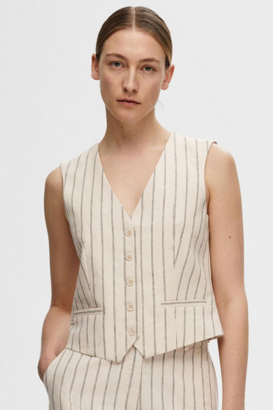 Selected Femme Tania-Hilda Pinstripe Blazer Vest – Økologisk Hamp Vest i Sandshell