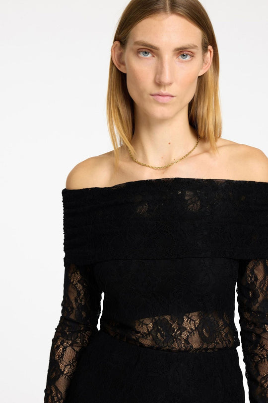 Selected Femme Sort Mista LS Off Shoulder Lace Top - Elegant og Feminin