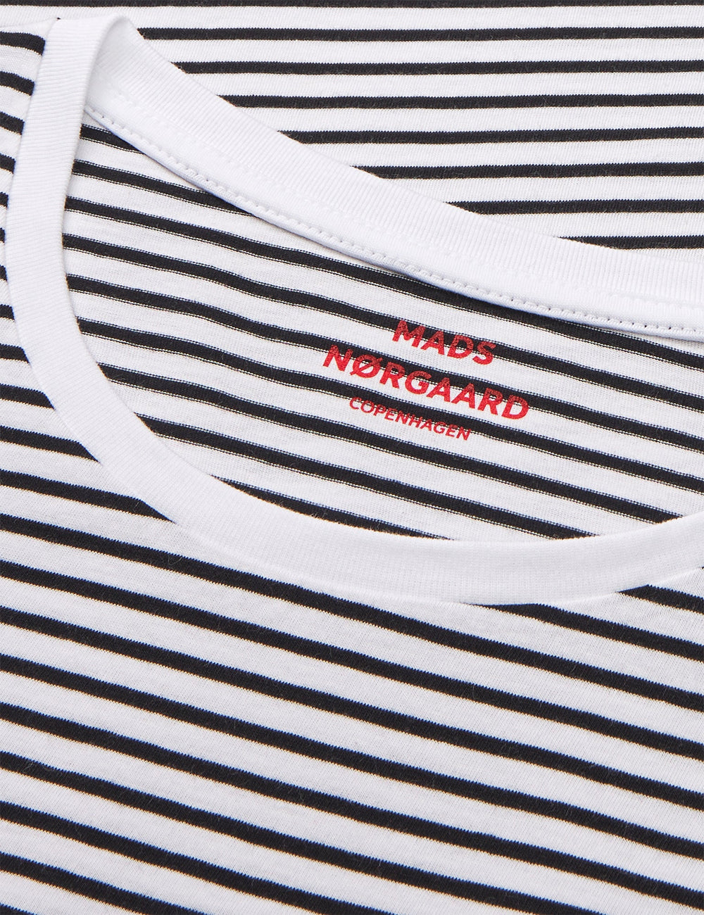 Mads Nørgaard | T-Shirt | Organic Jersey Stripe Teasy, white/black