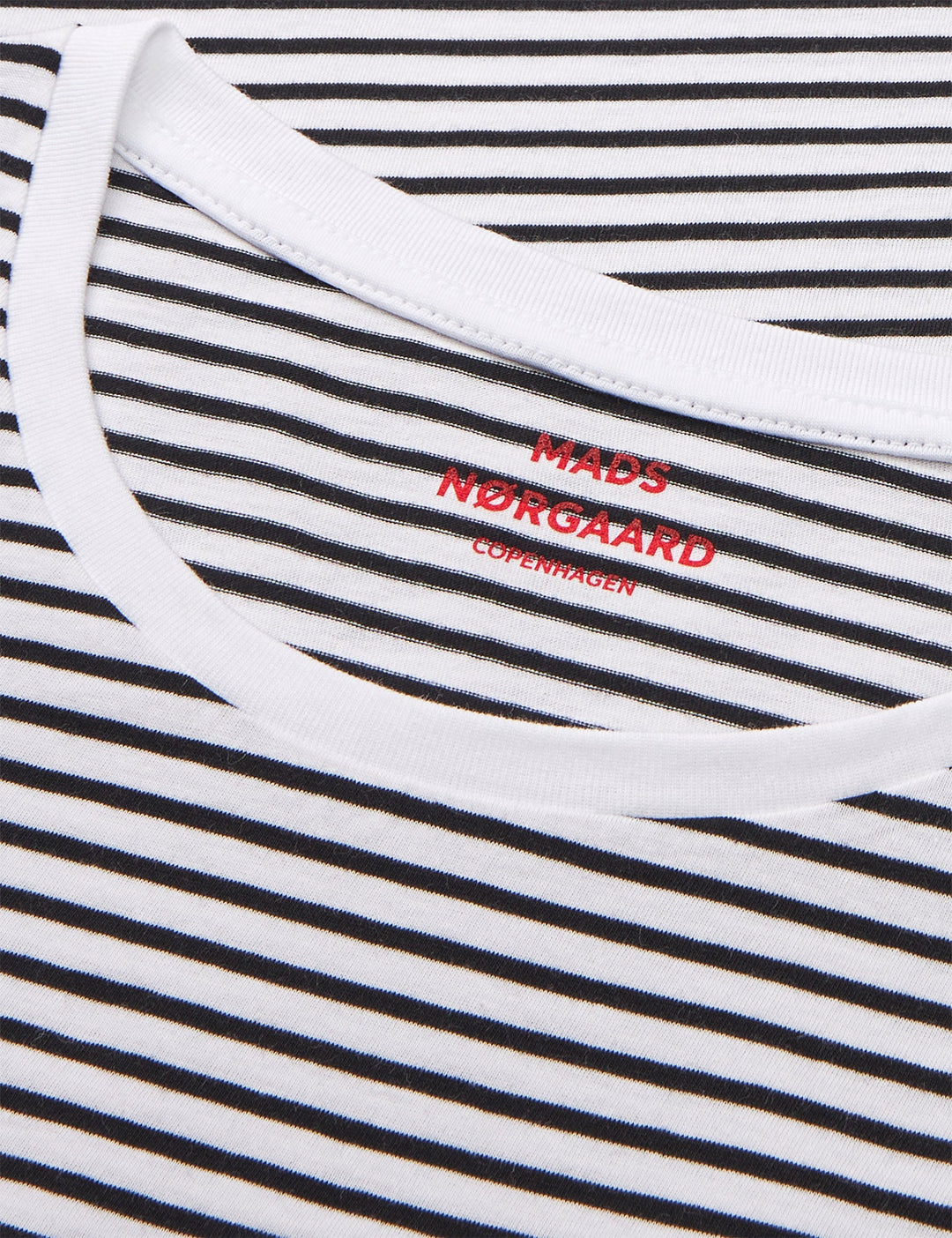 Mads Nørgaard | T-Shirt | Organic Jersey Stripe Teasy, white/black