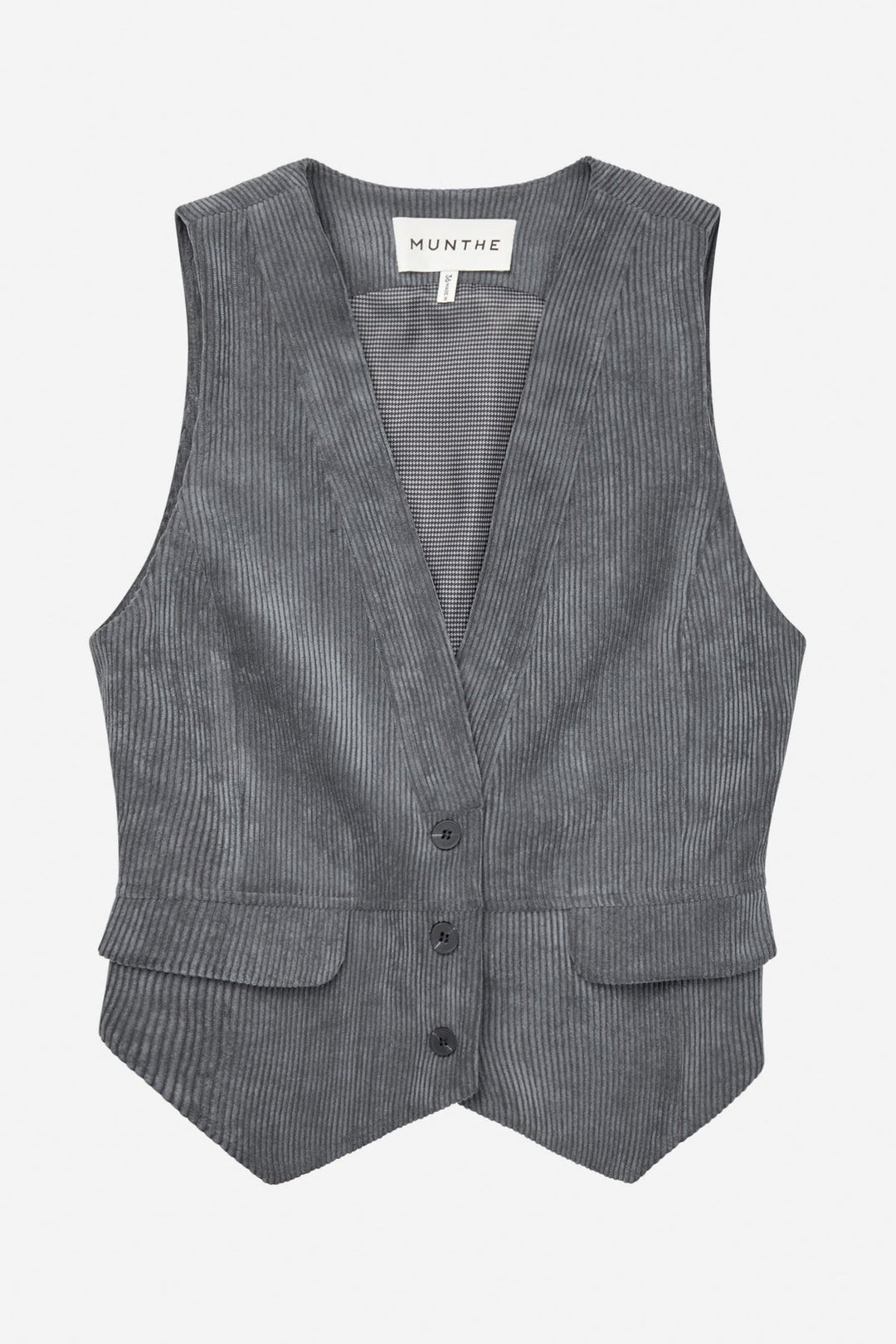 Munthe Lillian blazer-vest i charcoal fløjl med tæt pasform, tre knapper og klaplommer. Fremstillet med 35 % genanvendt polyester.