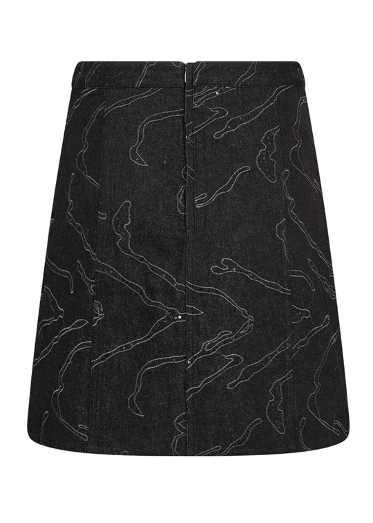 Levete Room LR-Noma 1 Skirt i sort, elegant nederdel med broderet mønster og lynlås bagpå.