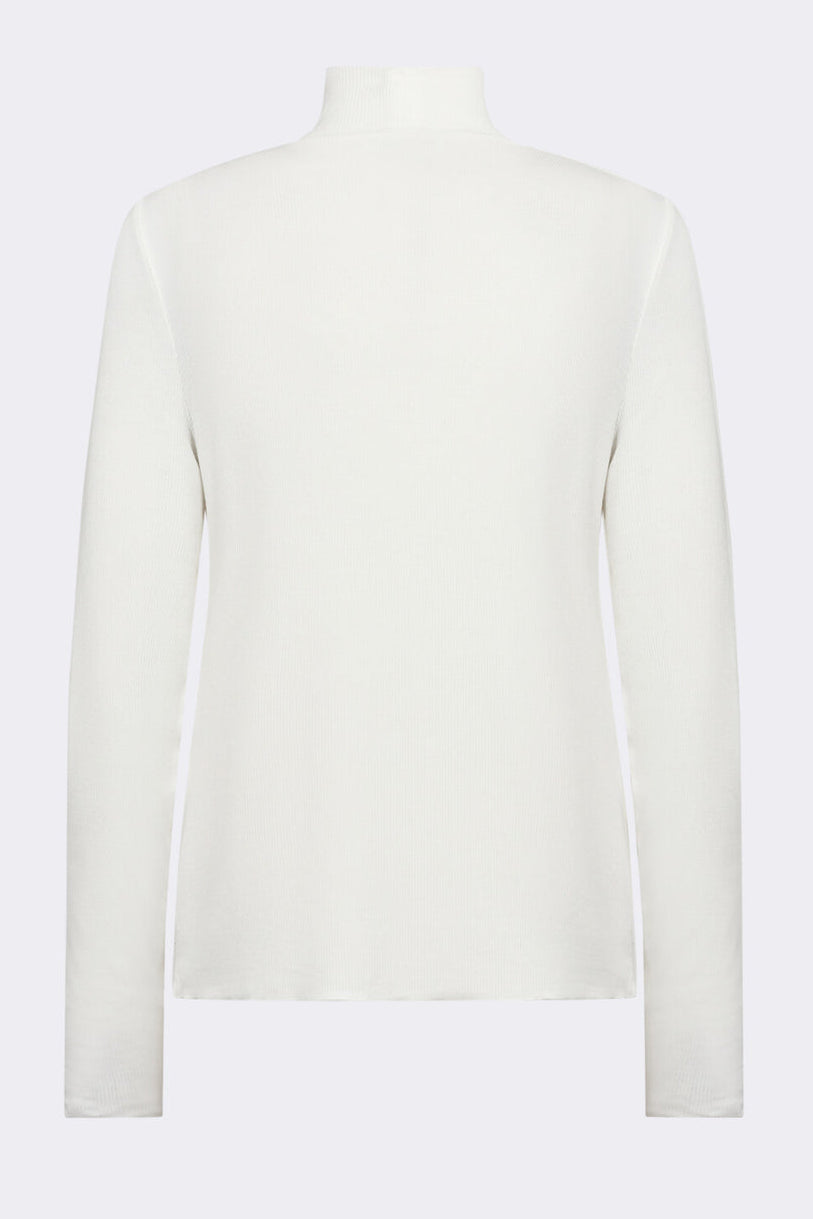 Levete Room LR-Ika 19 T-shirt i LENZING™ ECOVERO™-viskose, med mock neck og lange ærmer.