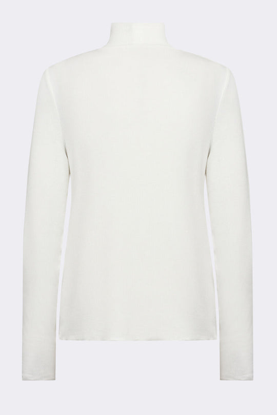 Levete Room LR-Ika 19 T-shirt i LENZING™ ECOVERO™-viskose, med mock neck og lange ærmer.