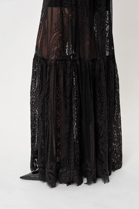 Herskind Patsy Skirt i sort – mid-waisted nederdel med A-form, volumen og underskørt. Fremstillet i OEKO-TEX bomuld og nylon.