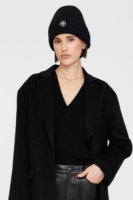 Anine Bing One Elia Beanie – Sort Hue med Monogram