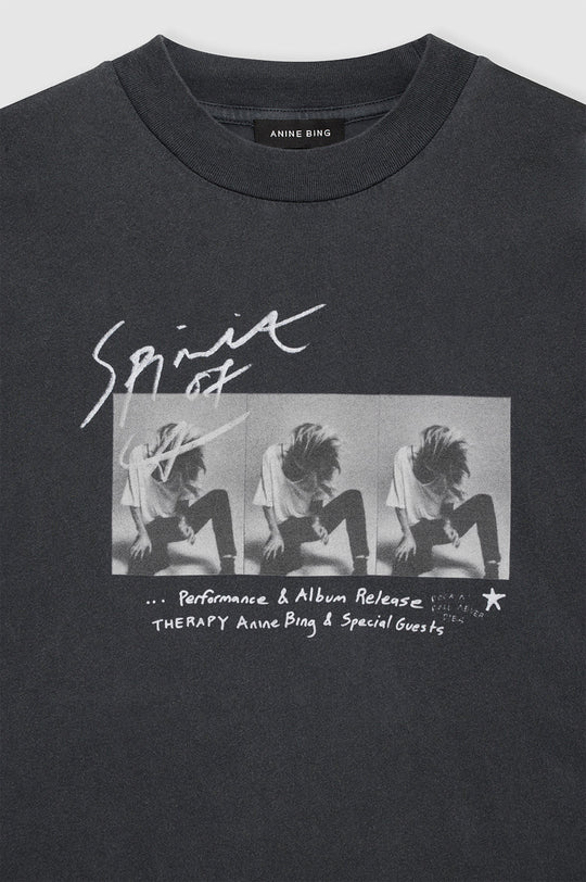 Anine Bing Ashton T-shirt Concert i vasket sort – afslappet boxy T-shirt i blød bomuld med vintage LA grafik.