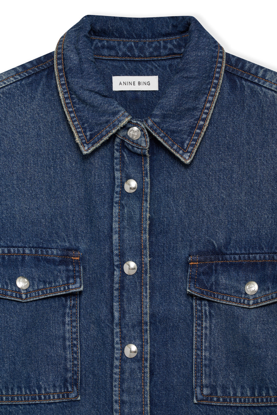 Anine Bing Paxton Denim Shirt i Sea Blue – afslappet fit, knaplukning og bæredygtigt design.