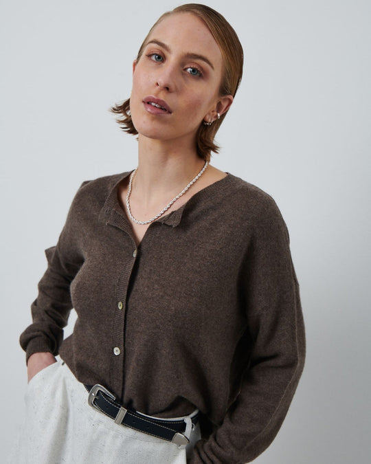 La Rouge | Cardigan | Cassandra Knit, brown