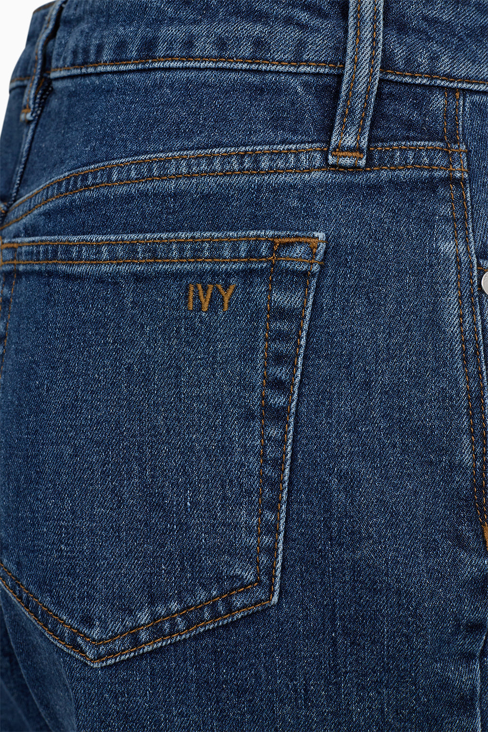 IVY Copenhagen Tonya Jeans – høj talje, regular fit og en flatterende pasform i en smuk Melrose Wash.