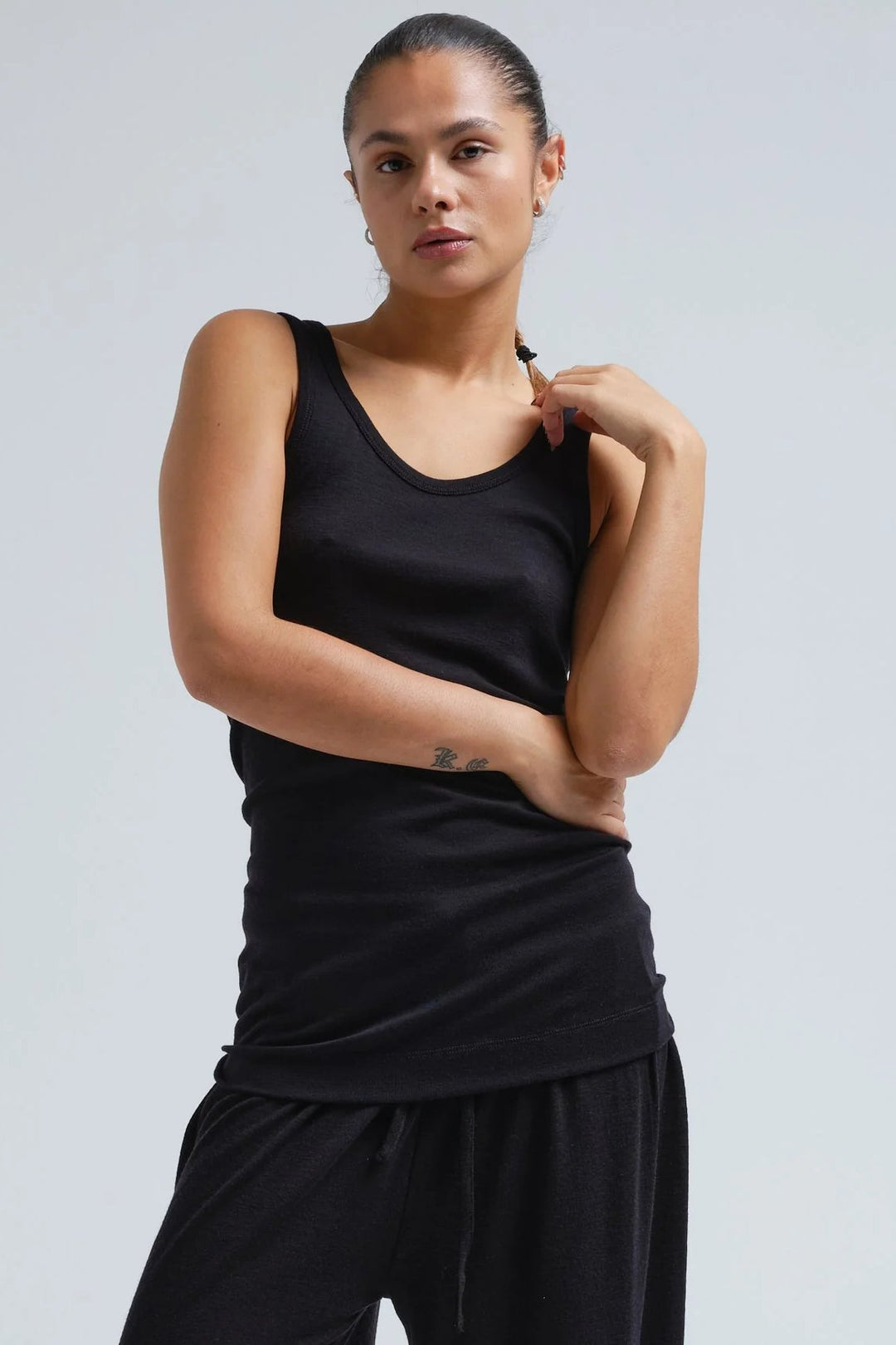 Seamless Basic | Top | Isa Wool Tank Top, black