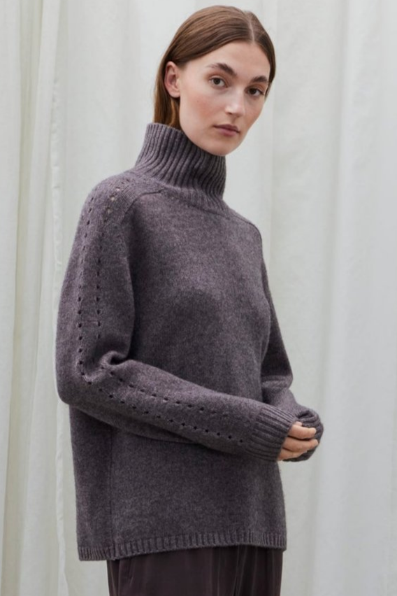 Jenny Turtleneck Sweater - Luksuriøs Strik fra Beta Studios