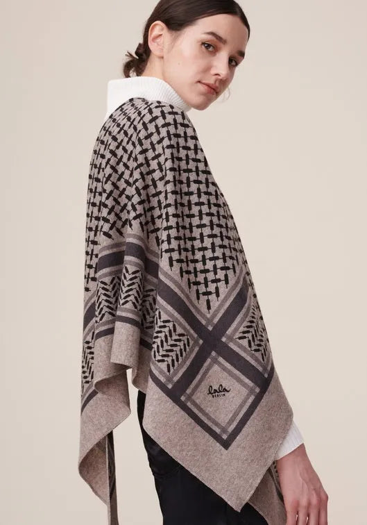 Lala Berlin Triangle Trinity Classic M tørklæde i Stradivari/darkbrown melange – trekantet tørklæde i 100% kashmir med ikonisk Kufiya-print, blødt og luksuriøst