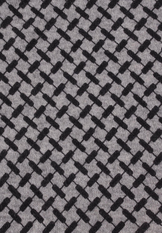 Lala Berlin Triangle Trinity Classic M – luksuriøst trekantet cashmere tørklæde med ikonisk heritage-print. Blødt, varmt og tidløst.