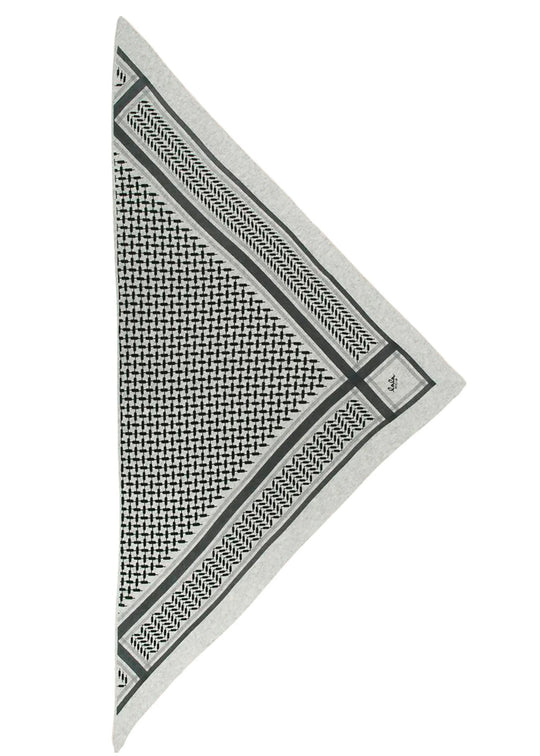 Lala Berlin Triangle Trinity Classic M tørklæde i flanella/light grey melange – trekantet tørklæde i 100% kashmir med ikonisk heritage-print, blødt og elegant
