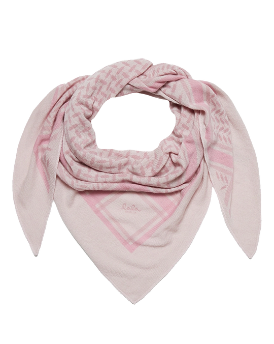 Lala Berlin Triangle Trinity Classic M – luksuriøst trekantet cashmere tørklæde med ikonisk heritage-print. Blødt, varmt og tidløst.