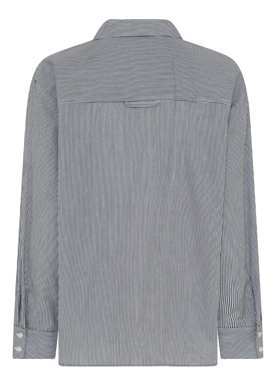 La Rouge Petra Shirt i Black/White Stripe – afslappet skjorte i 100% bomuld med klassisk krave og rødt LA ROUGE-logo.