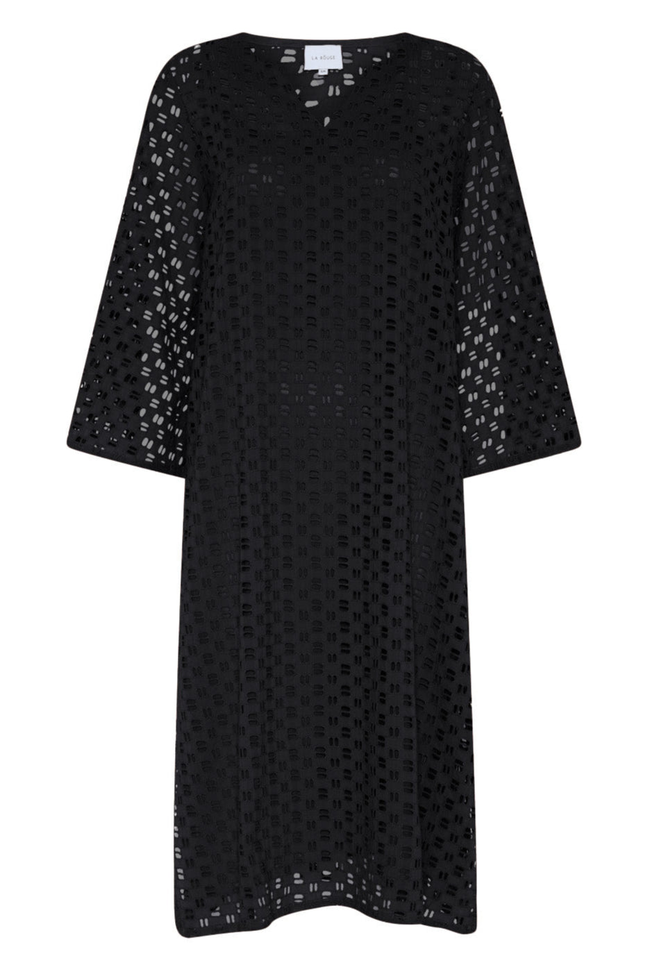 Smuk, sort sommerkjole fra La Rouge i 100% bomuld med hullet mønster og løs pasform.