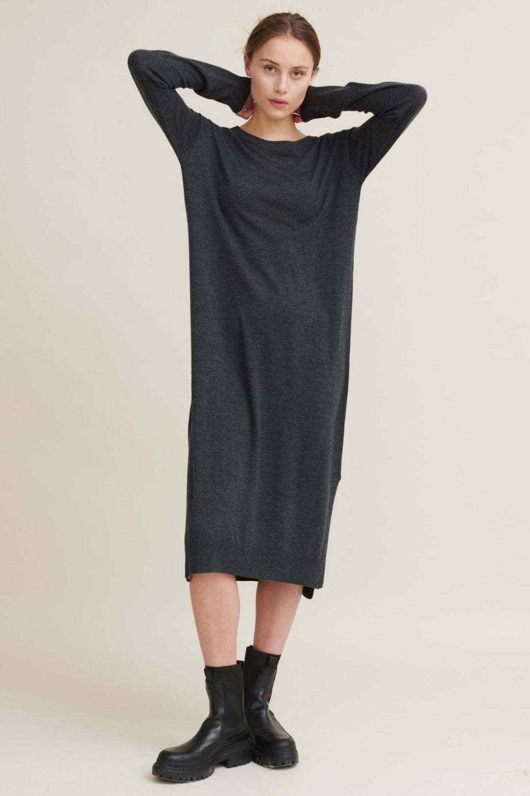 Basic Apparel Vera Long Dress i dark grey melange - Lang kjole i 100% merinould