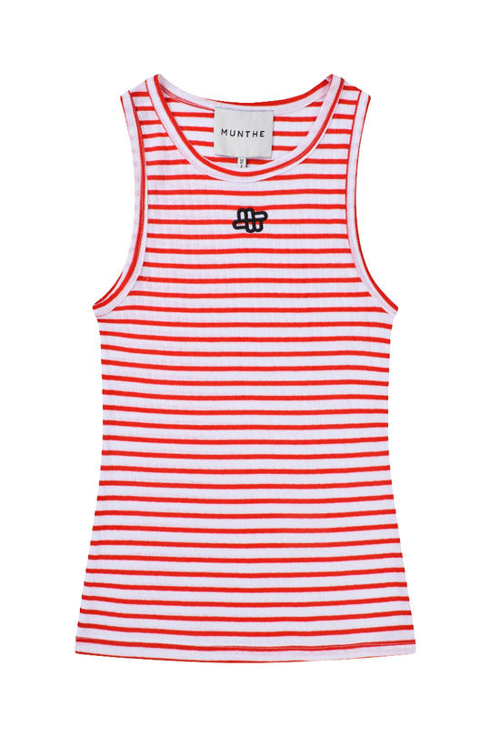 Munthe Tezza Tank Top i økologisk bomuld. Tæt pasform, rund hals og elegant broderi.