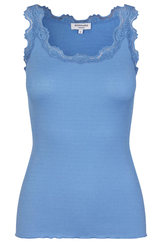 Rosemunde | Silketop | RWBabette SL U-neck Long Lace Top, 5205 blue heaven