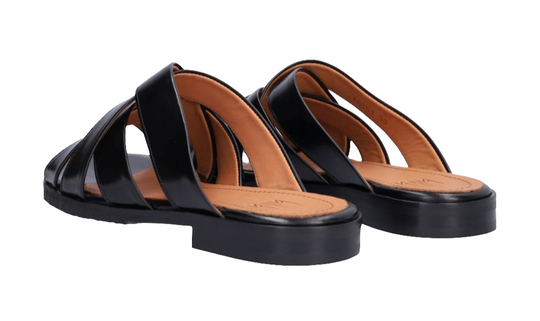 Billi Bi A8501 sandaler – håndlavede slip-ins i sort skind med krydsende stropper og komfortabel rågummisål. Eksklusiv kvalitet til hverdagsbrug.