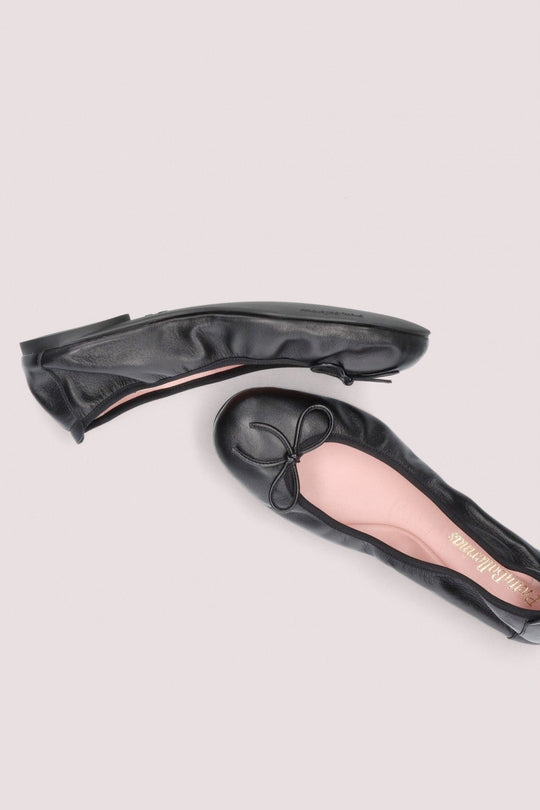 Pretty Ballerinas - Lea Ballerinaer -  Disse smidige ballerinaer har en elastisk kant og er fremstillet af luksuriøst blødt sort læder.