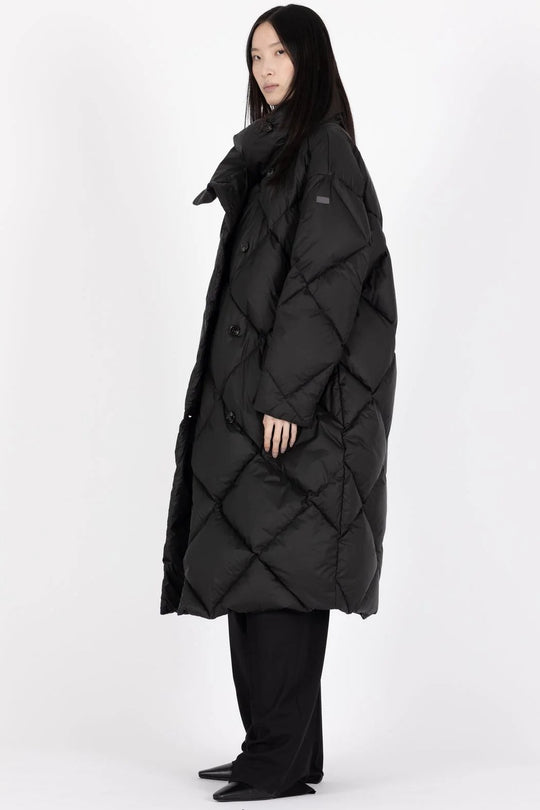 Lempelius | Iconic Diamond Quilt Down Coat, black