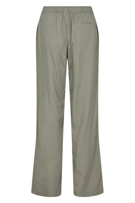 Leveté Room LR-NAJA 7 bukser i dark moss hørblanding med elastisk linning og brede ben. Elegant, afslappet og komfortabel.