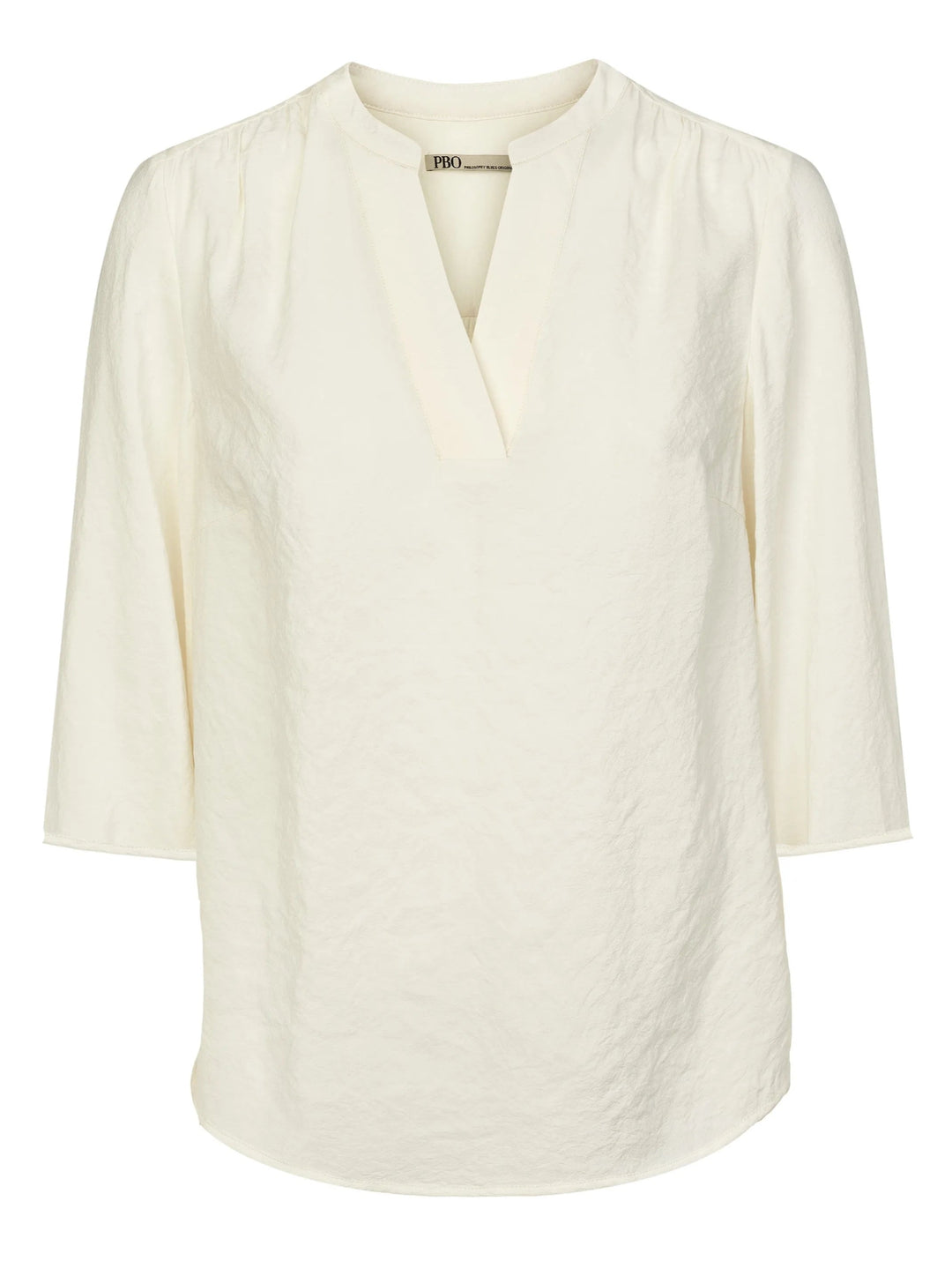 PBO Sara Linalo Bluse i Star White – elegant design med franske sømme, rynket rygstykke og elastiske manchetter.