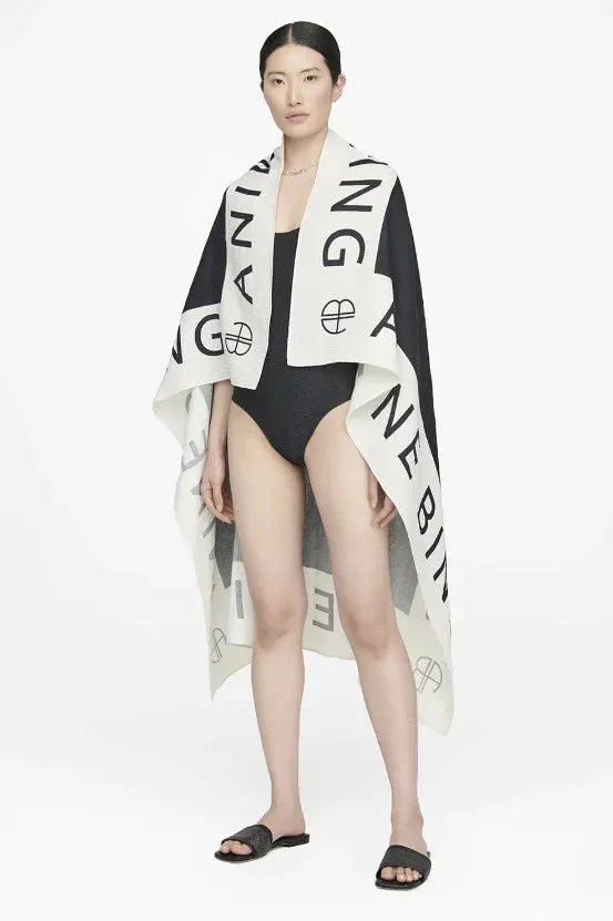 Anine Bing Praia Sarong i sort og creme
