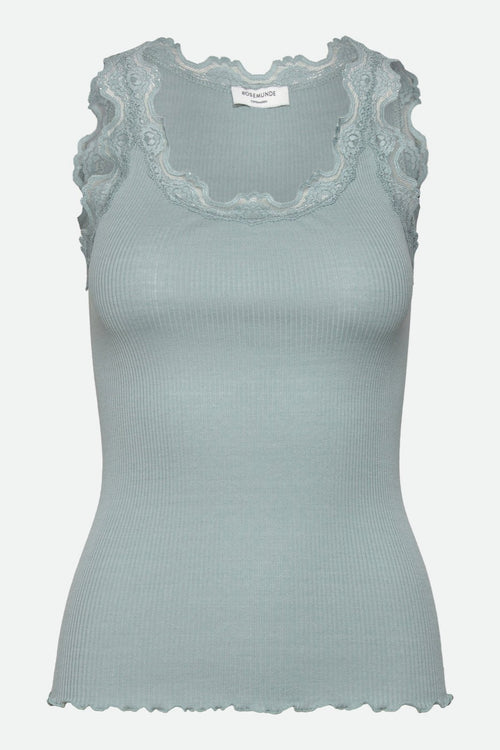 Rosemunde | Silketop | RWBabette SL U-neck Long Lace Top, 5205 blue mist