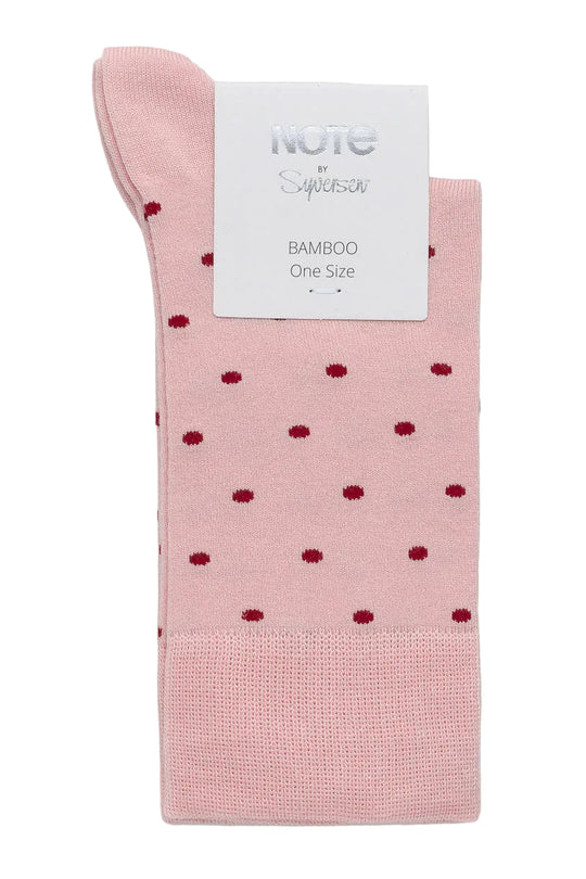 Note by Syversen bambusstrømper med pink og røde prikker.