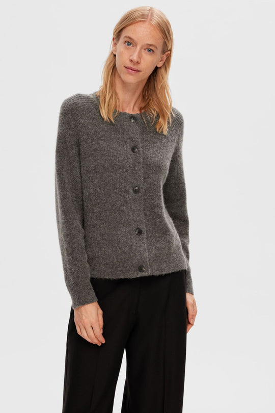 Selected Femme Lulu Kort Strikcardigan – Elegant Komfort i medium grey melange