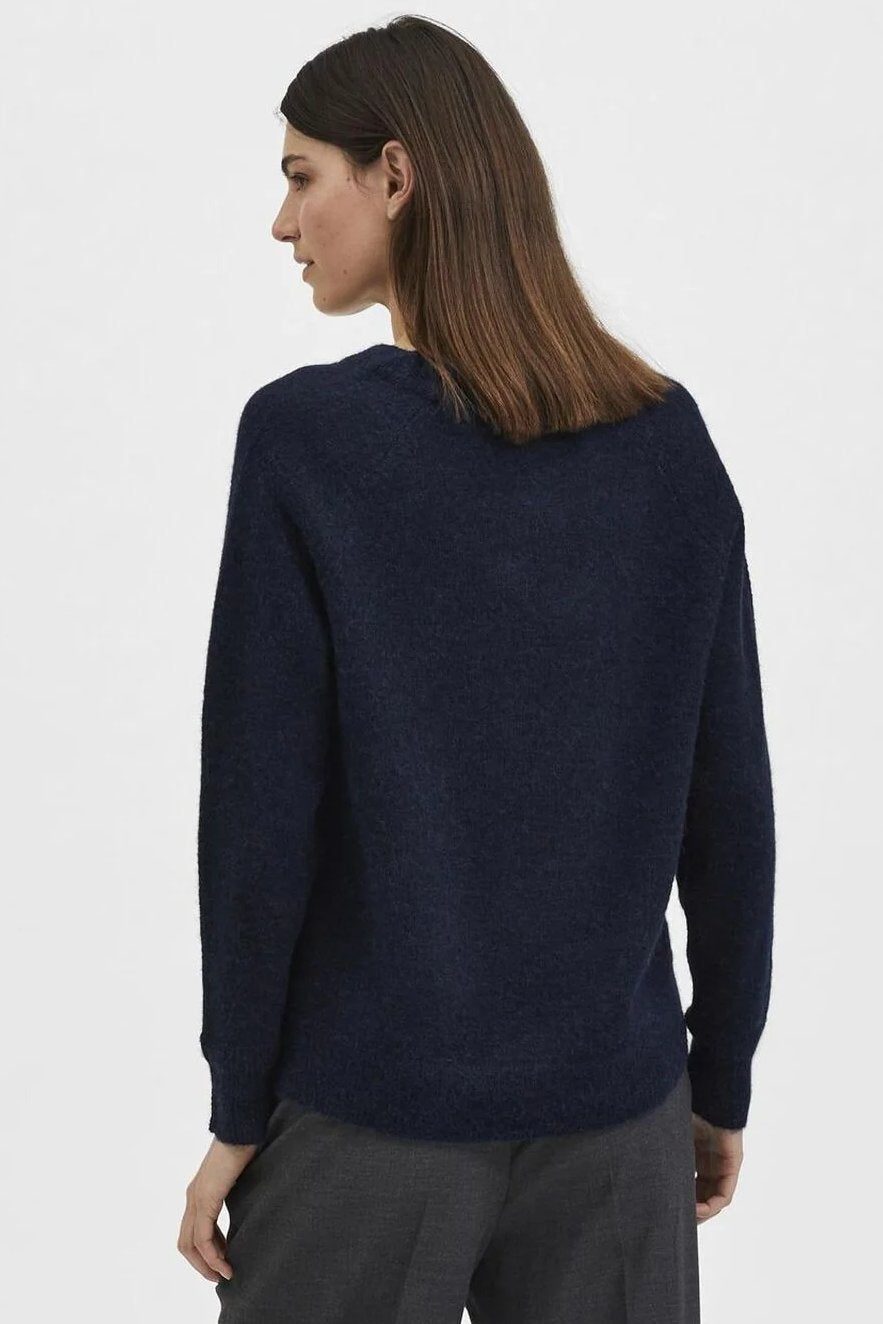 Striktrøje | Selected Femme Lulu ls knit o-neck, dark sapphire