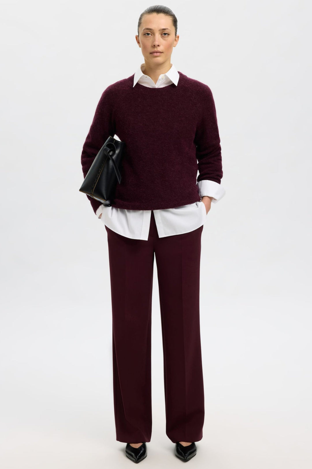 Selected Femme Lulu LS Knit O-Neck – fig melange. Blød strik i alpakauldsblanding med rund hals, raglanærmer og relaxed fit. 