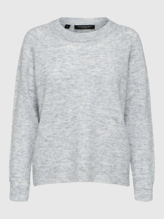 Selected Femme Lulu LS Knit O-Neck – light grey melange. Blød strik i alpakauldsblanding med rund hals, raglanærmer og relaxed fit.