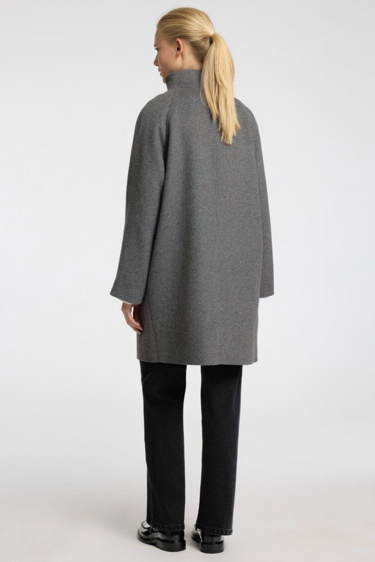 Selected Femme Vinni Wool Coat i Medium Grey Melange | Uldfrakke med Genanvendt Uld