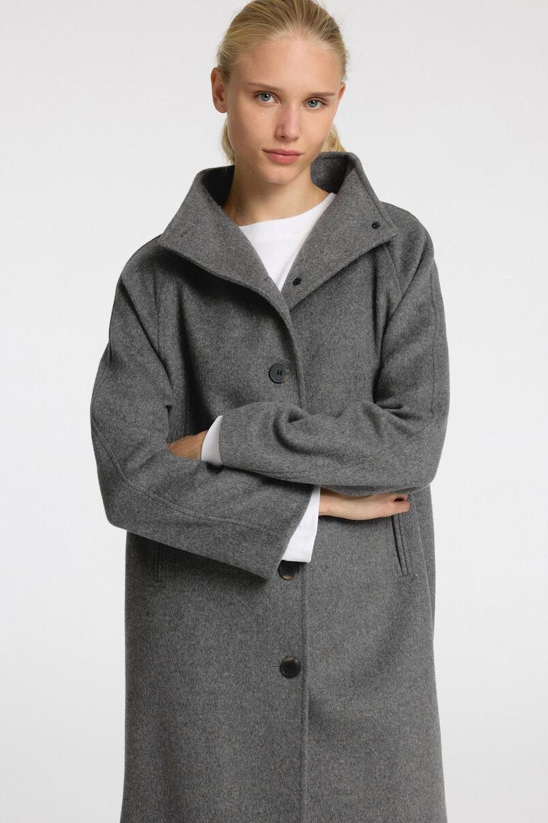 Selected Femme Vinni Wool Coat i Medium Grey Melange | Uldfrakke med Genanvendt Uld