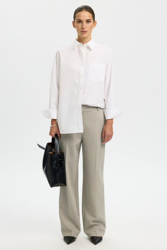 Selected Femme Rita Wide bukser i island fossil melange med wide-leg pasform, pressefolder og mellemhøj talje.
