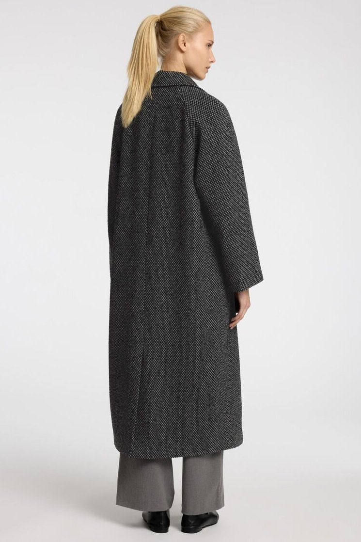 Selected Femme Tasja Long Wool Coat i Sort | Lang Uldfrakke i Genanvendt Uld