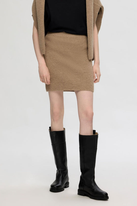 Selected Femme Mary Short Knit Nederdel i Irish Cream