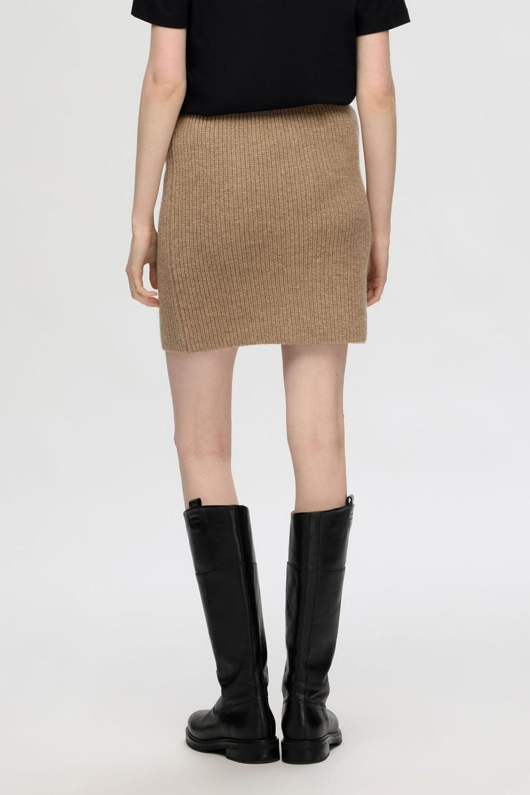 Selected Femme Mary Short Knit Nederdel i Irish Cream