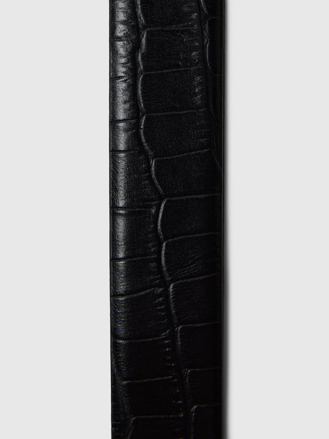 Selected 100% Leather Belt i sort – klassisk læderbælte med afrundet spænde og enkelt design i 100% læder.
