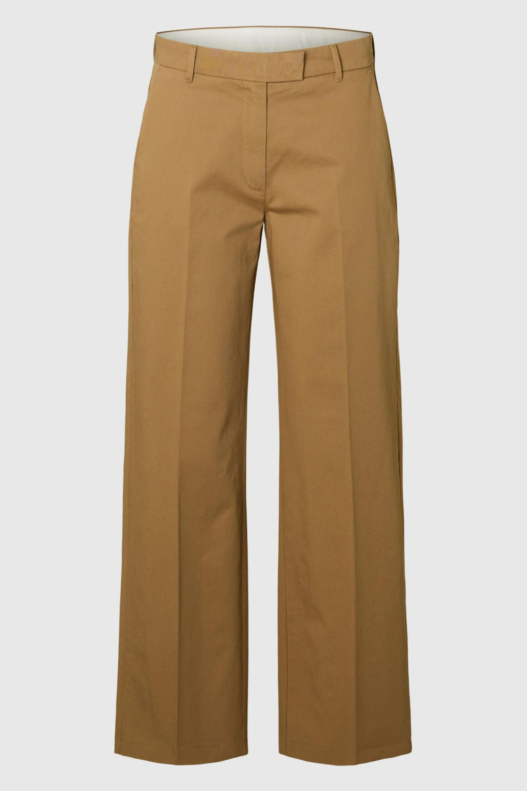 Selected Femme Wide Maggi MW Pant i ermine – mid-taljede bukser i økologisk bomuld med vide ben, bæltestropper og klassisk pasform.
