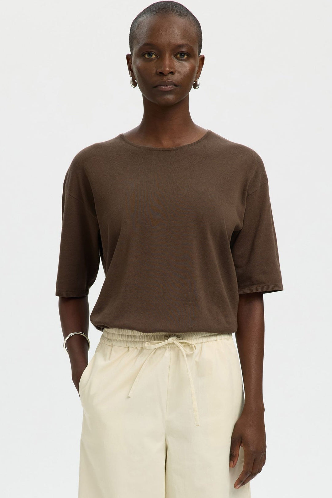 Selected Femme Toledo 2/4 knit top chocolate chip – strikket T-shirt med rund hals.