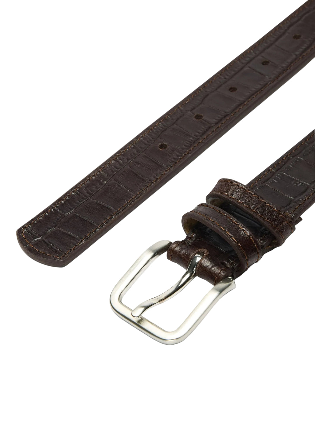 Selected Femme Carly Leather Belt i delicioso – læderbælte i 100% okselæder med præget mønster og to bæltestropper.
